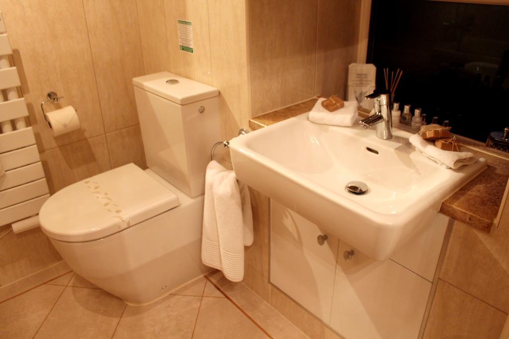 Bed and Breakfast Busfeild Arms Keighley Zewnętrze zdjęcie